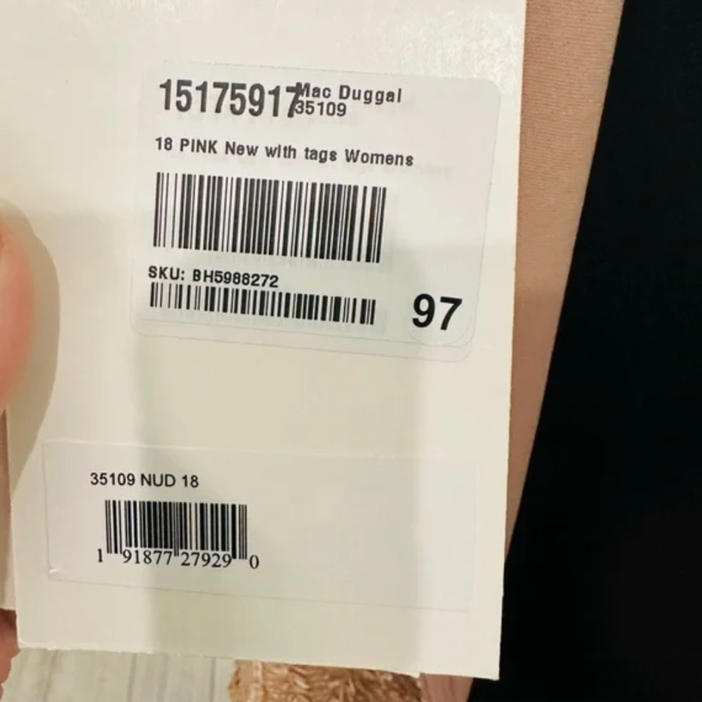 Mac Duggal Pink Gown 35109 - Picture 13 of 15